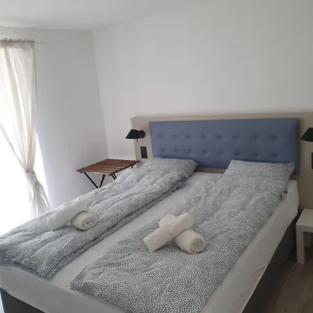 Lela Vrnjačka Banja