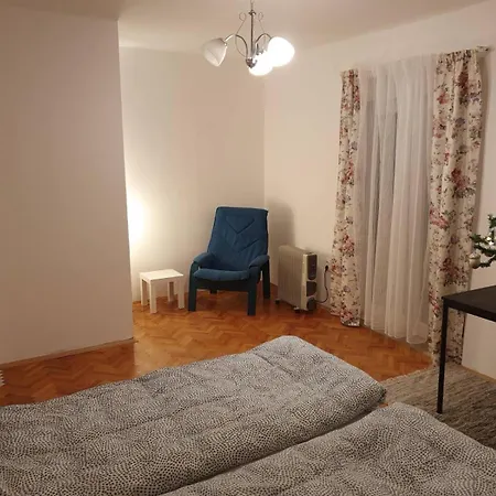 Lela Apartament *